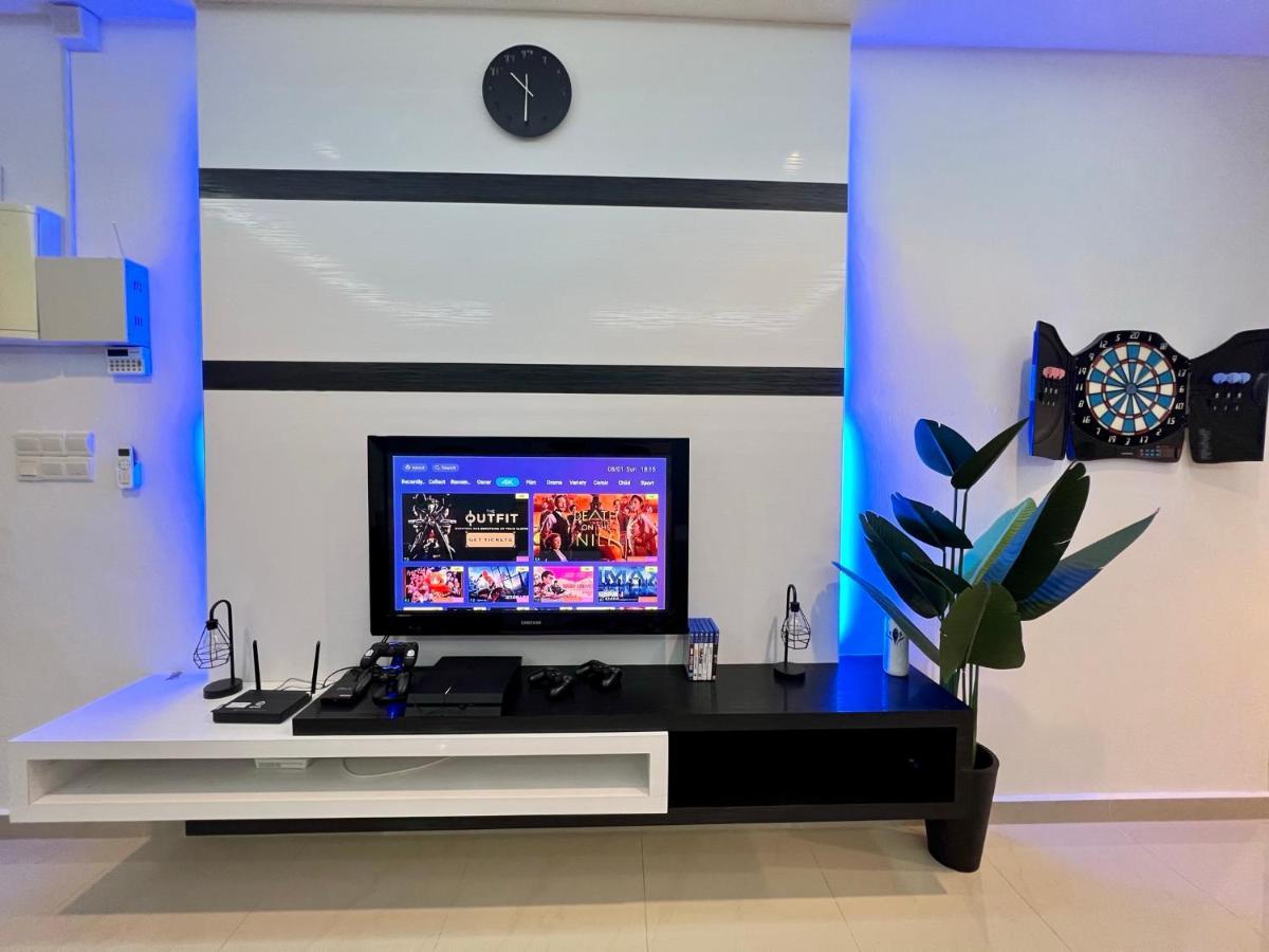 Tcvila 12Pax Neartc Dinosaurland Pooltable, Netflix Куантан Екстериор снимка